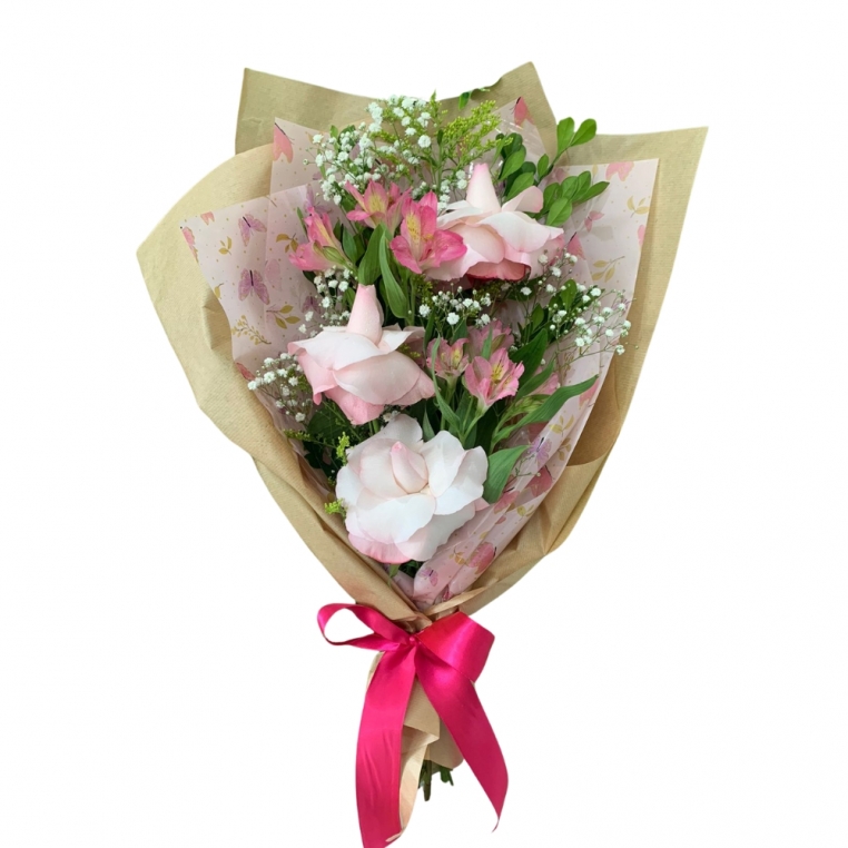 Buquê com 3 rosas na cor rosa Buquê com 3 rosas na cor rosa