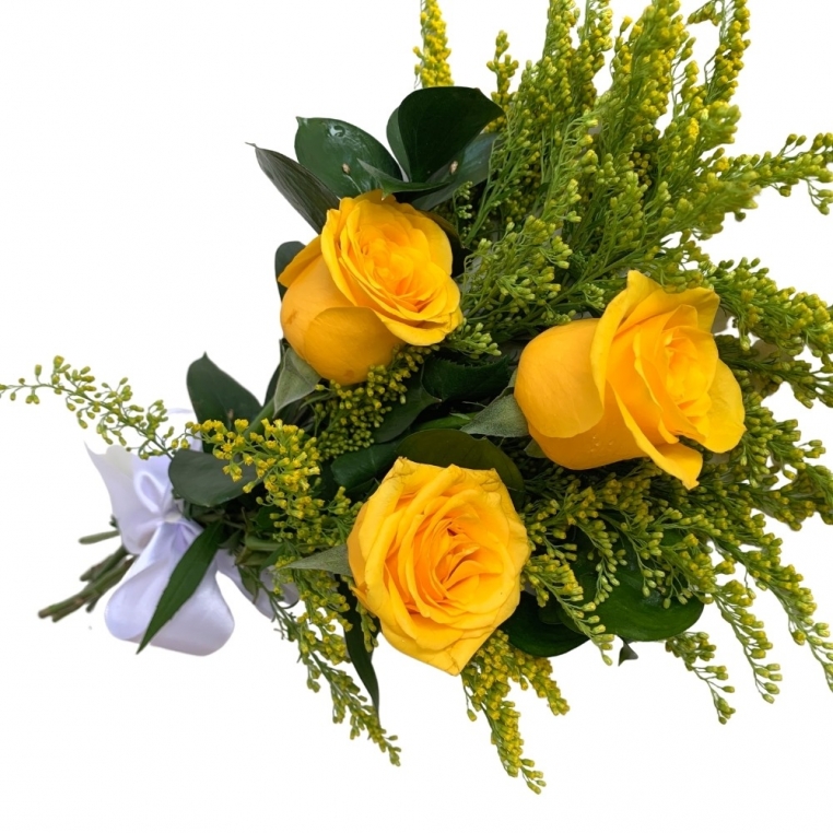 Buquê com 3 rosas amarelas Buquê com 3 rosas amarelas