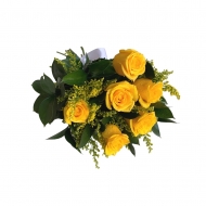 Buquê com 6 rosas amarelas