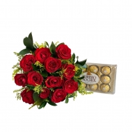 Buquê com 12 rosas vermelhas e chocolate